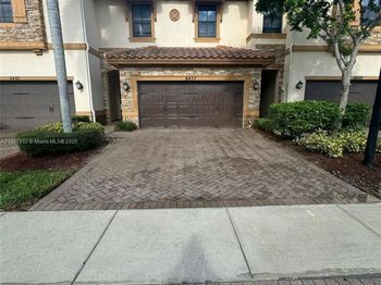 8437 Blue Cove Way
