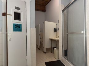 1000 NE 14th Ave 402, Hallandale Beach FL 33009