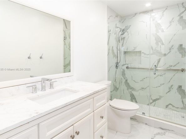 6525 SW 107th Ave, Miami FL 33173