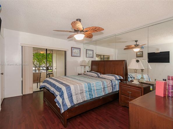 20015 NE 3rd Ct 6, Miami FL 33179