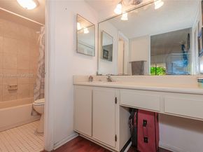 20015 NE 3rd Ct 6, Miami FL 33179