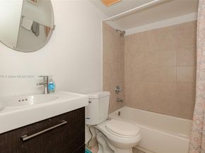 20015 NE 3rd Ct 6, Miami FL 33179