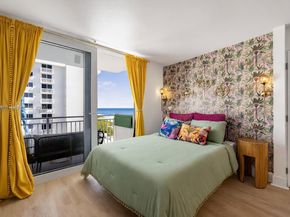 345 Ocean Dr 718, Miami Beach FL 33139