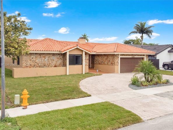 6281 NW 201st St, Hialeah FL 33015