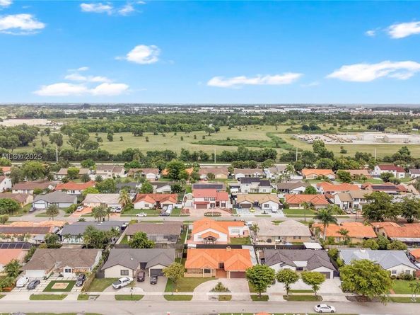 6281 NW 201st St, Hialeah FL 33015
