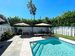 1059 Washington St, Hollywood FL 33019