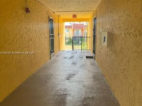 2970 NW 55th Ave 2C, Lauderhill FL 33313