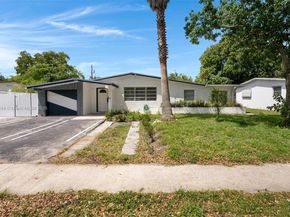 700 SW 67th Ave, Pembroke Pines FL 33023