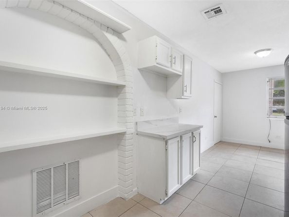 700 SW 67th Ave, Pembroke Pines FL 33023