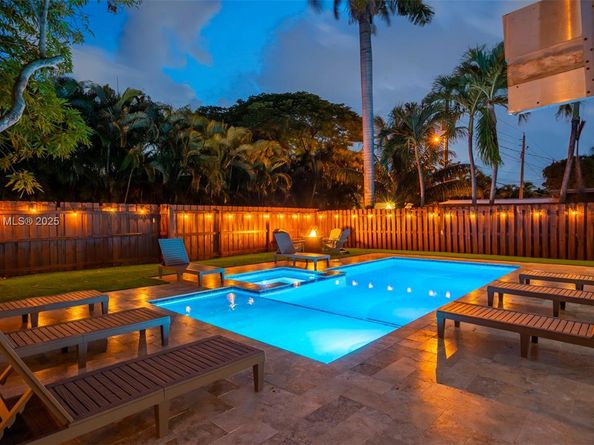 1230 Johnson St, Hollywood FL 33019