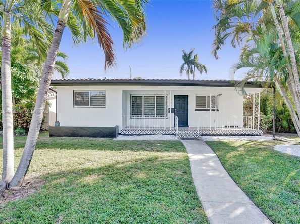 1230 Johnson St, Hollywood FL 33019