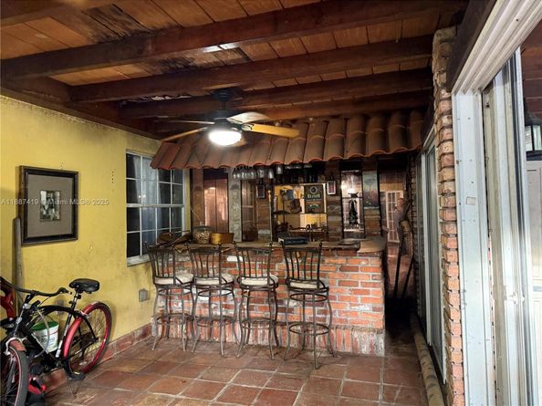 11420 SW 24th St, Miami FL 33165