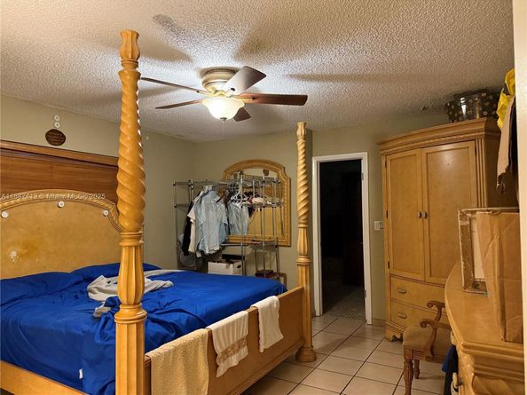 11420 SW 24th St, Miami FL 33165