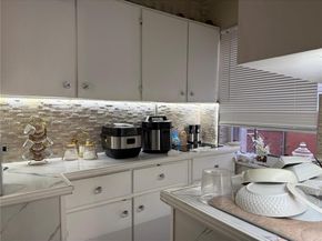 11420 SW 24th St, Miami FL 33165