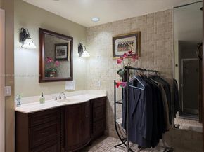 11420 SW 24th St, Miami FL 33165