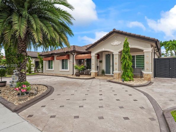Undisclosed Address #A11836865, Miami Lakes FL 33018