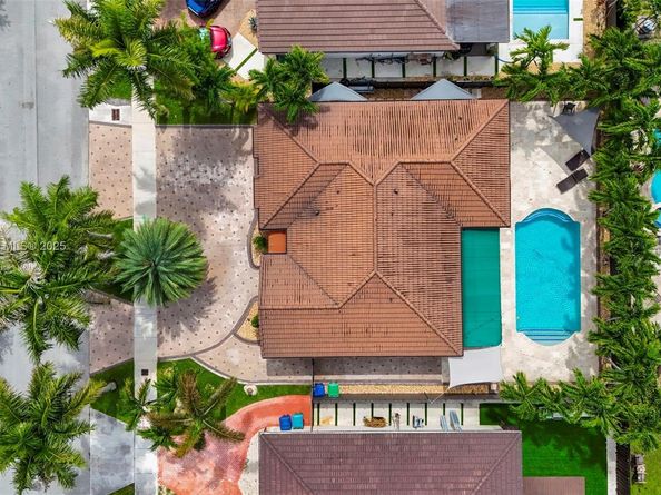 Undisclosed Address #A11836865, Miami Lakes FL 33018