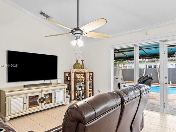 Undisclosed Address #A11836865, Miami Lakes FL 33018