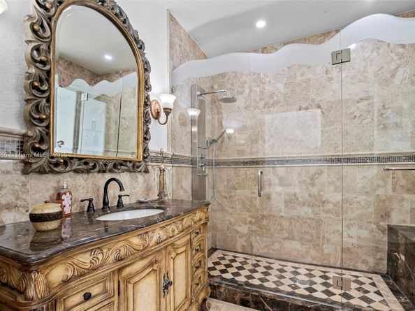 Undisclosed Address #A11836865, Miami Lakes FL 33018