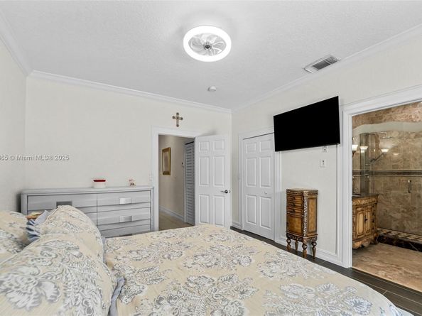 Undisclosed Address #A11836865, Miami Lakes FL 33018