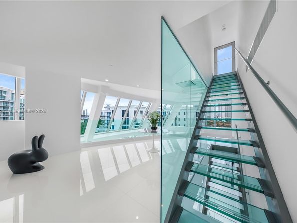 Undisclosed Address #A11913532, Aventura FL 33180