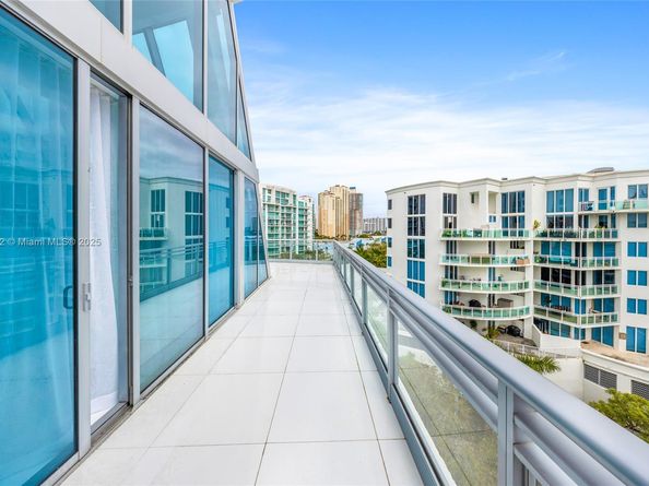 Undisclosed Address #A11913532, Aventura FL 33180