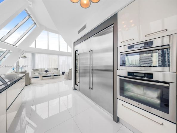 Undisclosed Address #A11913532, Aventura FL 33180