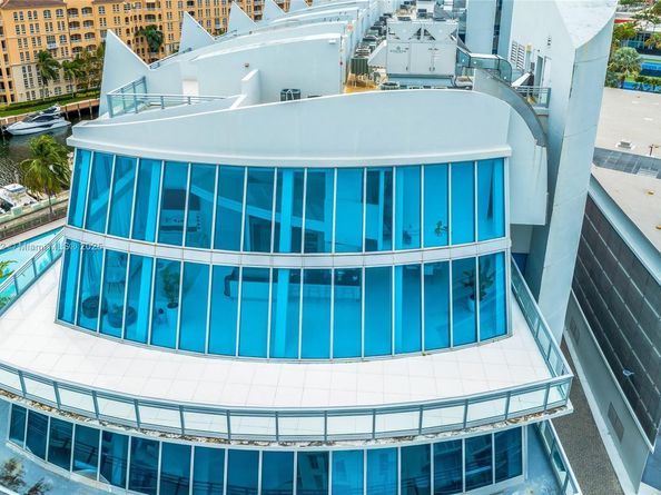 Undisclosed Address #A11913532, Aventura FL 33180