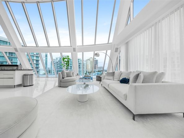 Undisclosed Address #A11913532, Aventura FL 33180