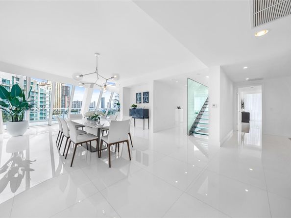 Undisclosed Address #A11913532, Aventura FL 33180