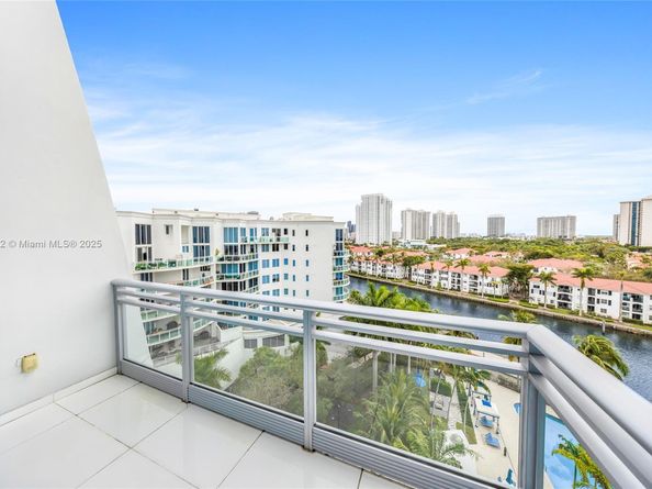 Undisclosed Address #A11913532, Aventura FL 33180