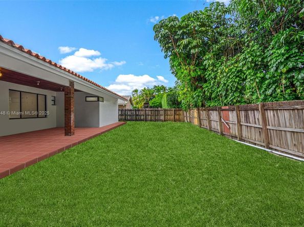 1519 SW 103rd Ave, Miami FL 33174