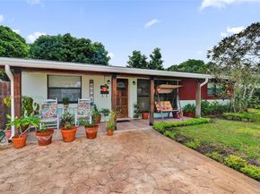 2021 N 56th Way, Hollywood FL 33021