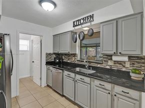 2021 N 56th Way, Hollywood FL 33021