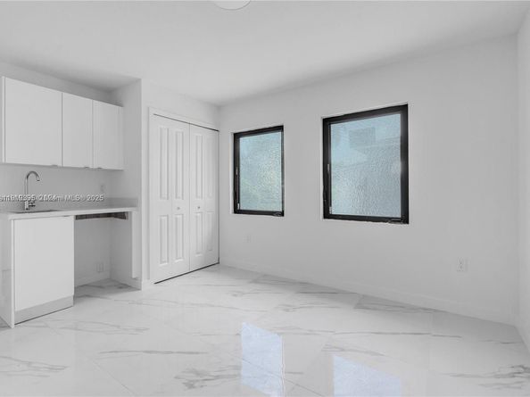 152 NW 18th St, Homestead FL 33030