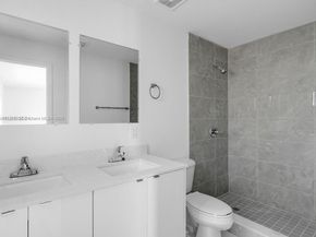 152 NW 18th St, Homestead FL 33030