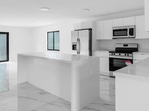 152 NW 18th St, Homestead FL 33030