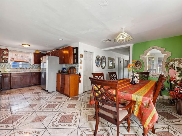 1007 N E St, Lake Worth FL 33460