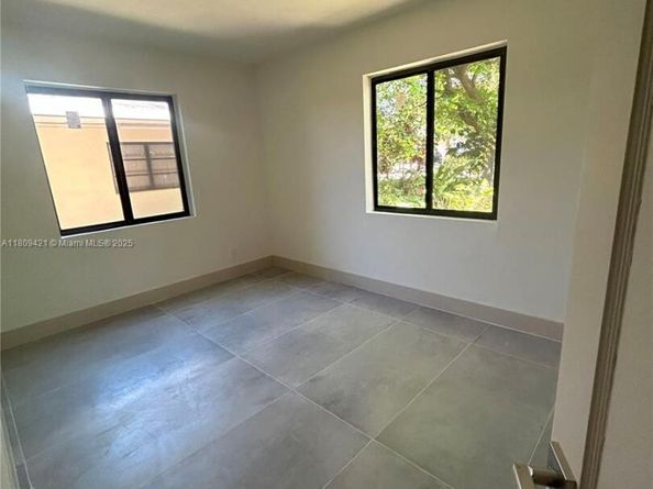 421 SW 11th St, Fort Lauderdale FL 33315