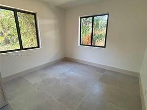 421 SW 11th St, Fort Lauderdale FL 33315