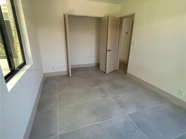 421 SW 11th St, Fort Lauderdale FL 33315
