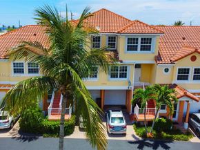 1998 NE 7th St 104, Deerfield Beach FL 33441