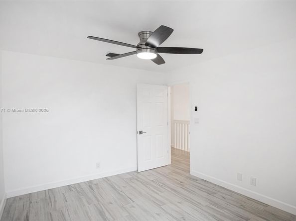 1998 NE 7th St 104, Deerfield Beach FL 33441