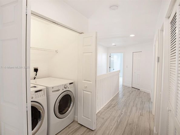 1998 NE 7th St 104, Deerfield Beach FL 33441