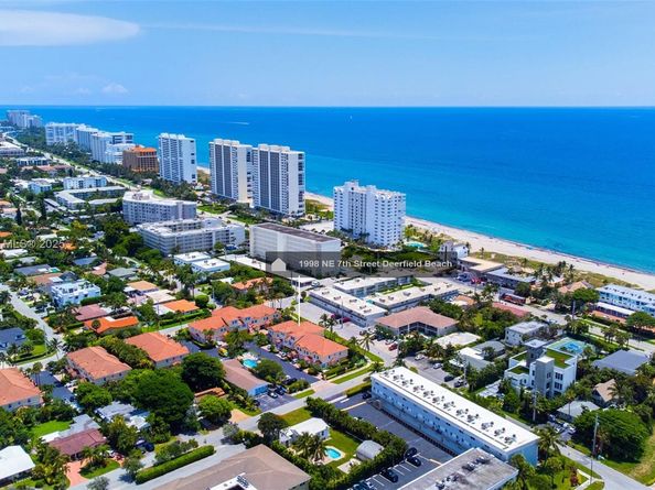 1998 NE 7th St 104, Deerfield Beach FL 33441