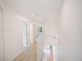 1998 NE 7th St 104, Deerfield Beach FL 33441