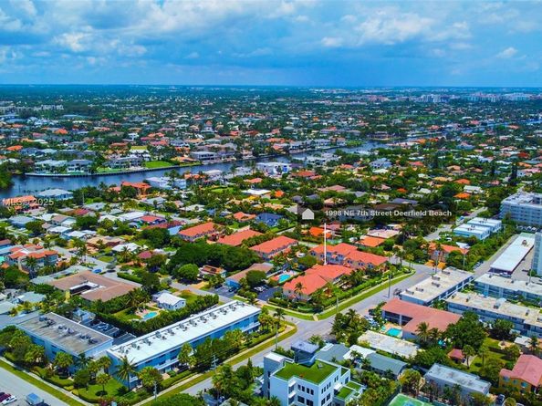 1998 NE 7th St 104, Deerfield Beach FL 33441