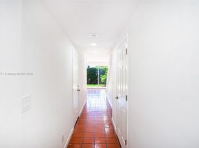 1998 NE 7th St 104, Deerfield Beach FL 33441