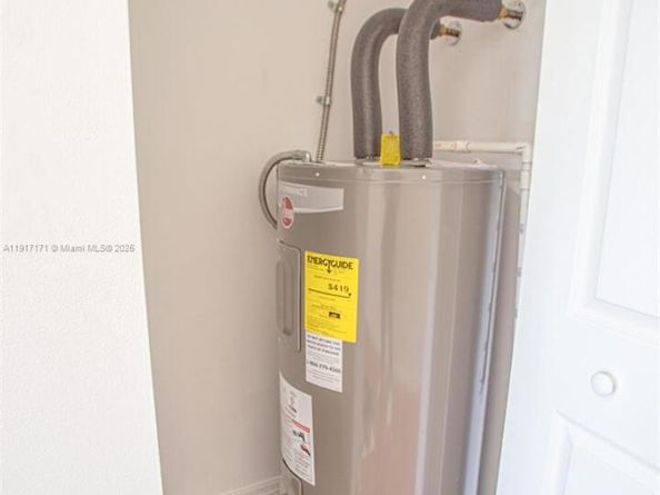 1998 NE 7th St 104, Deerfield Beach FL 33441