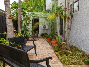452 SW 21st Rd, Miami FL 33129
